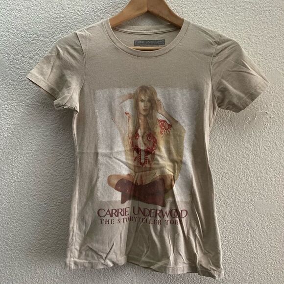 Carrie Underwood The Storyteller Tour 2016 Dates On Back T-Shirt Women's Small - Picture 1 of 3